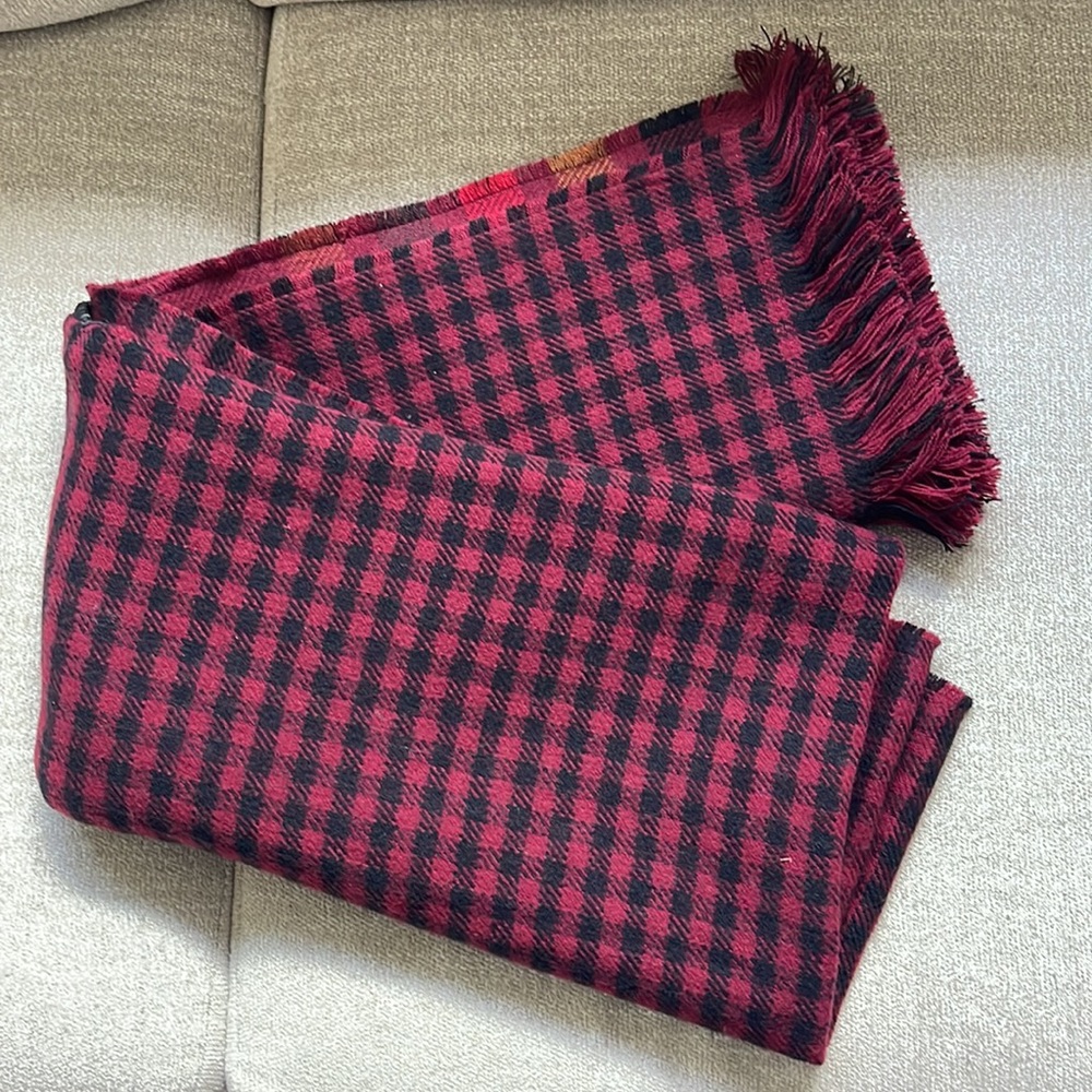 NWOT Echo Poncho